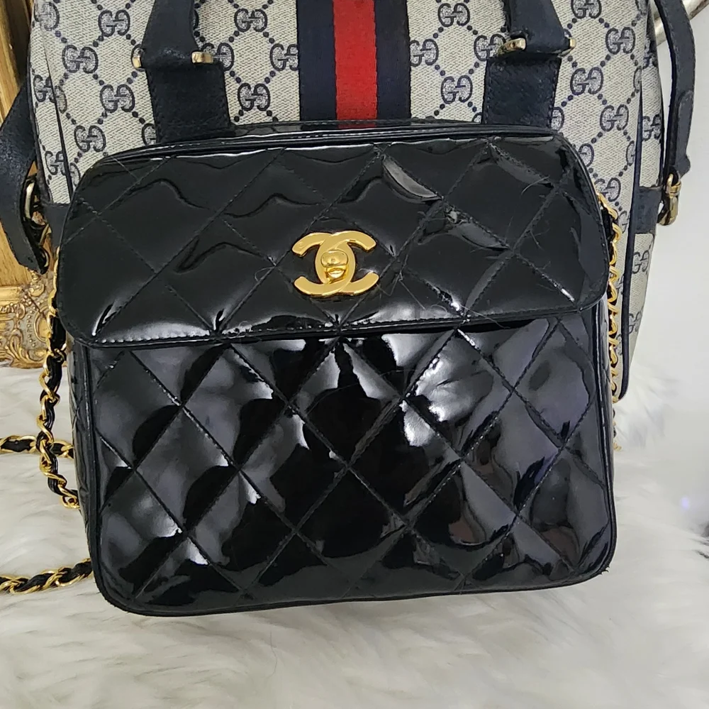 Chanel Black Quilted Leather Bag - Picture 12 of 16